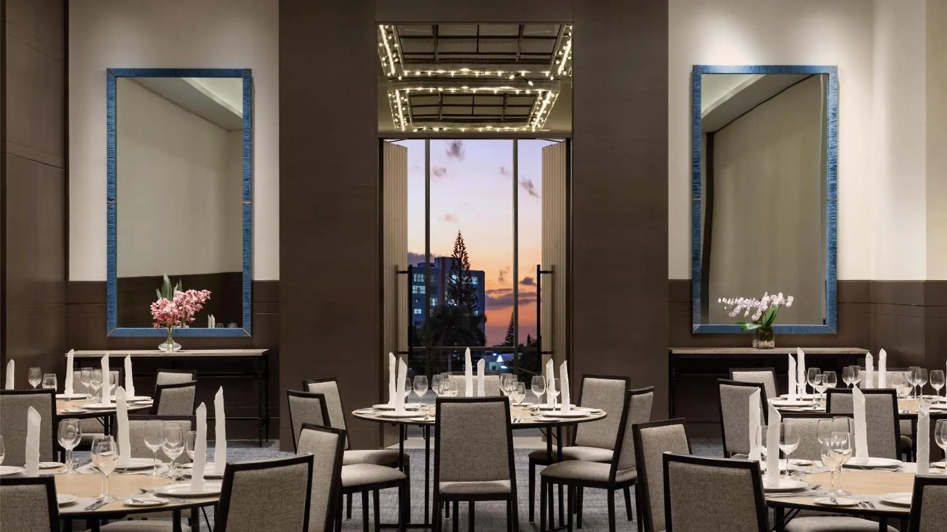 Hotel Santiago, Curio Collection By Hilton Santiago De Los Caballeros