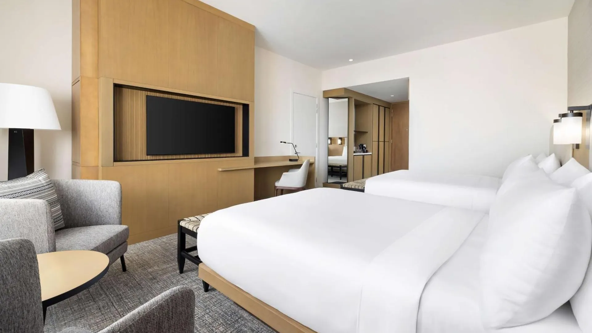****  Hotel Santiago, Curio Collection By Hilton Santiago De Los Caballeros Den Dominikanske Republik