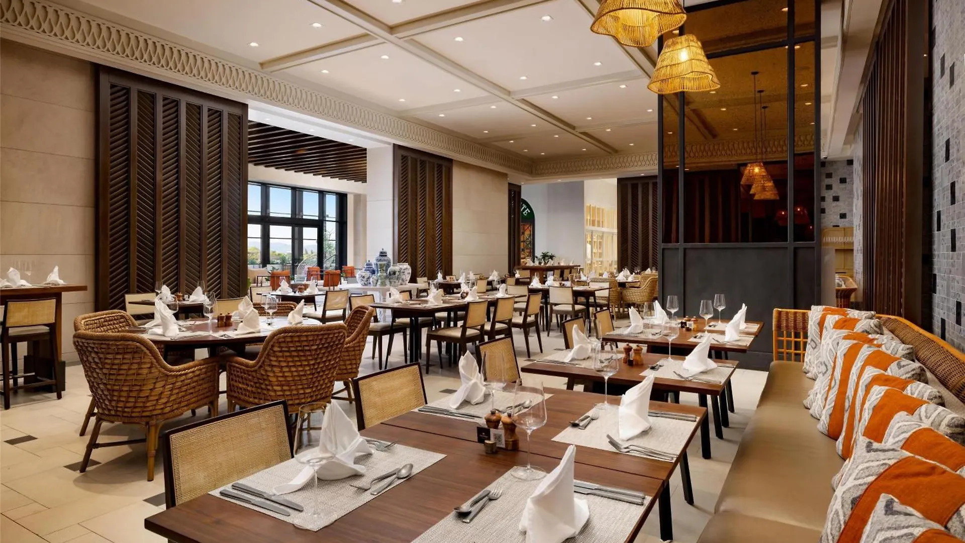 Hotel Santiago, Curio Collection By Hilton Santiago De Los Caballeros