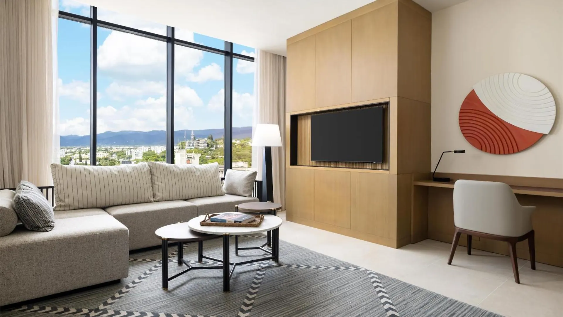 ****  Hotel Santiago, Curio Collection By Hilton Santiago De Los Caballeros Den Dominikanske Republik