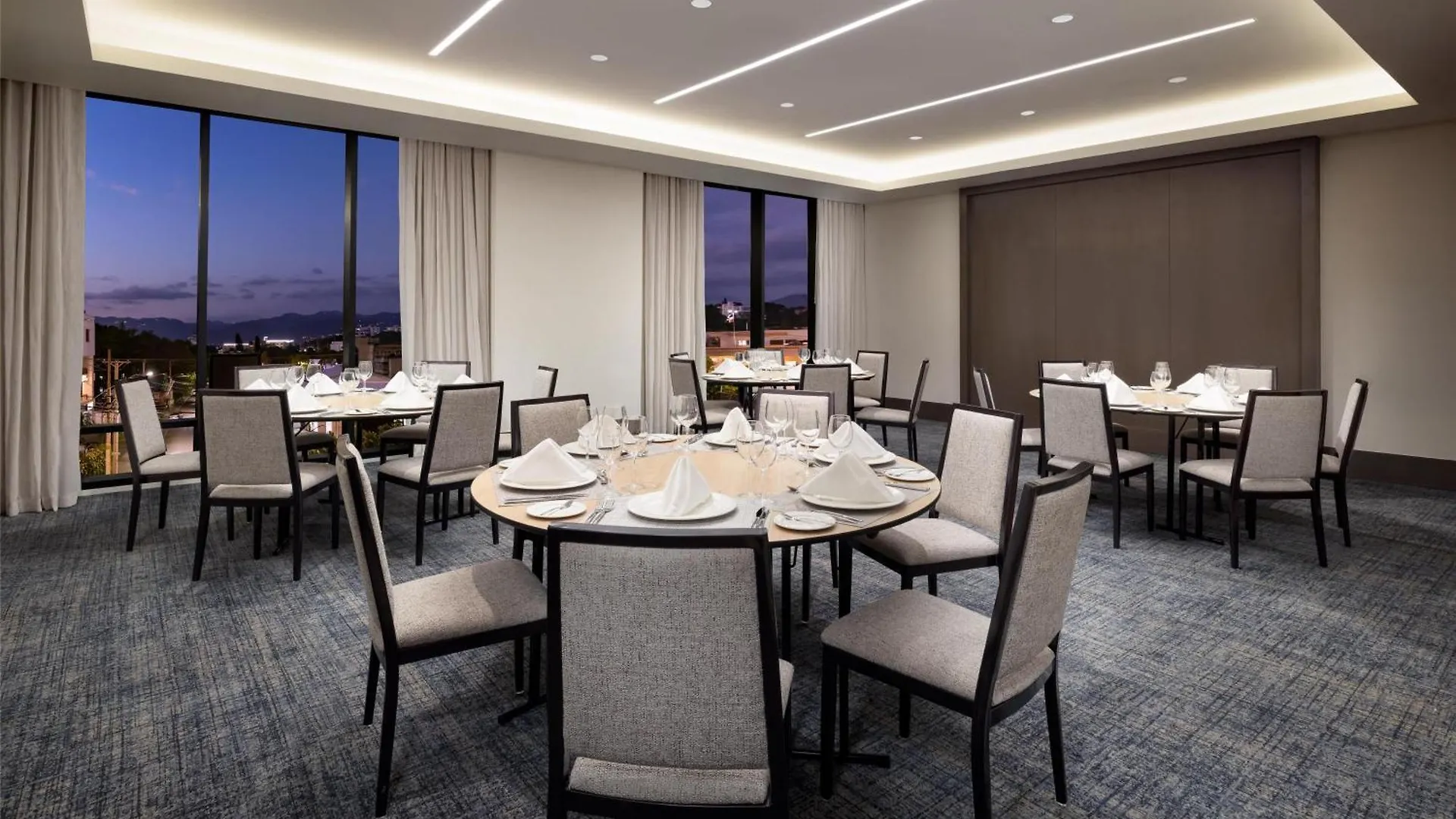 Hotel Santiago, Curio Collection By Hilton Santiago De Los Caballeros