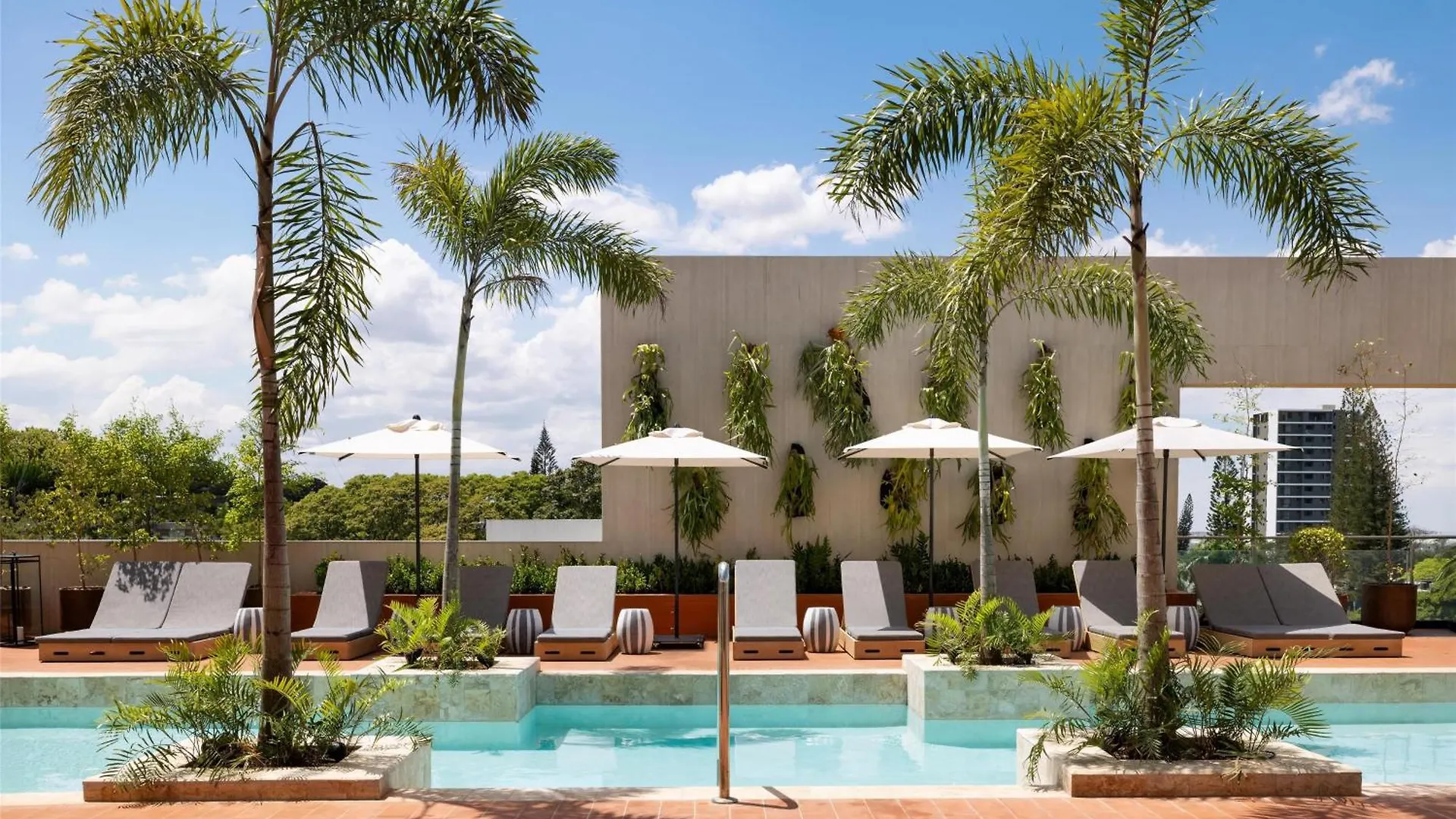 ****  Hotel Santiago, Curio Collection By Hilton Santiago De Los Caballeros Den Dominikanske Republik